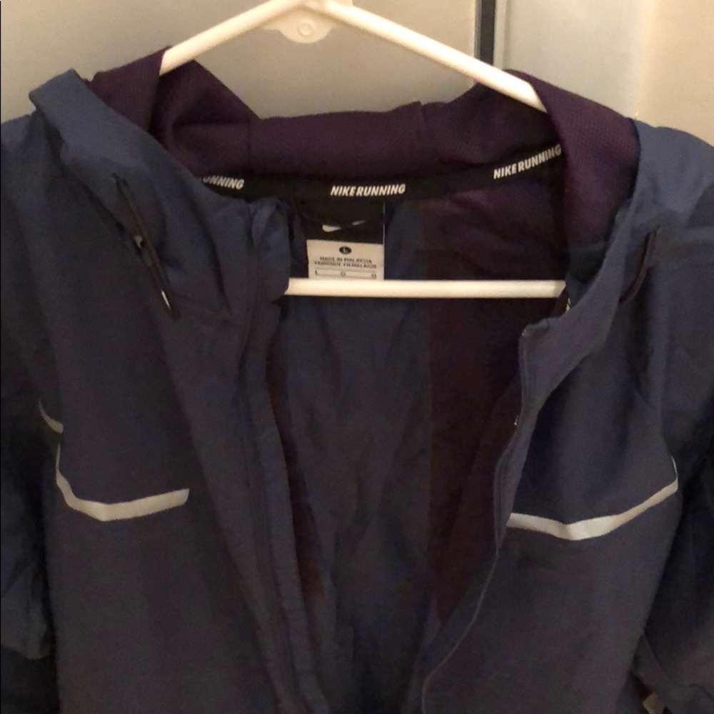 Lightweight Nike Run zip up NWOT